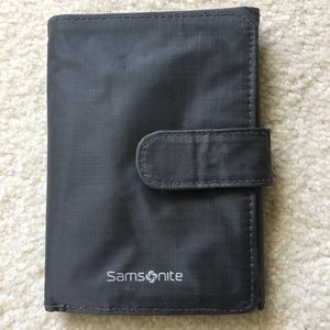 samsonite tri fold wallet